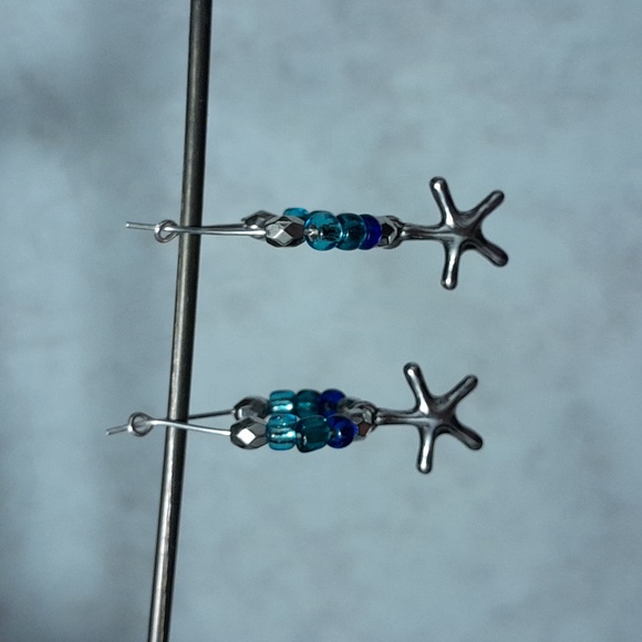Handmade Starfish Earrings - Picture 2 of 5